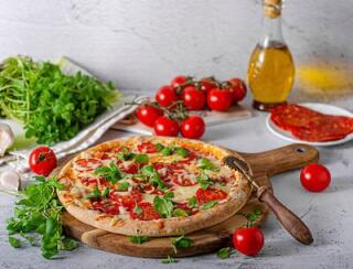 Life like pizza лого