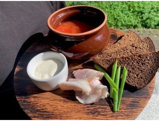 Pravda Lounge лого