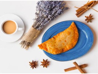 Чебуреки и пышки лого