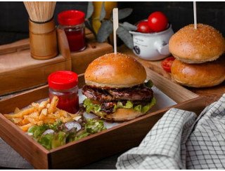 Balgyn Doner лого