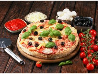 Pizza fabrica лого