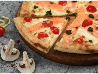 Famous Street Food лого