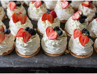 Mery Bakery лого