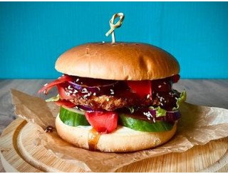 Пиратская бухта лого