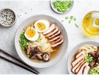 Kim's Ramen лого