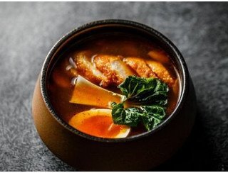 LАПША Tokyo лого