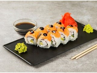 Maxi rolls лого