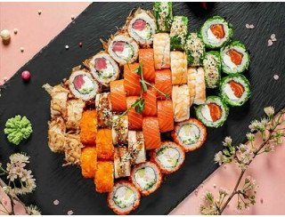 SAKURA SUSHI PREMIUM лого