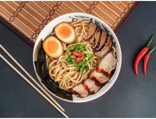 Umami Ramen Bistro лого